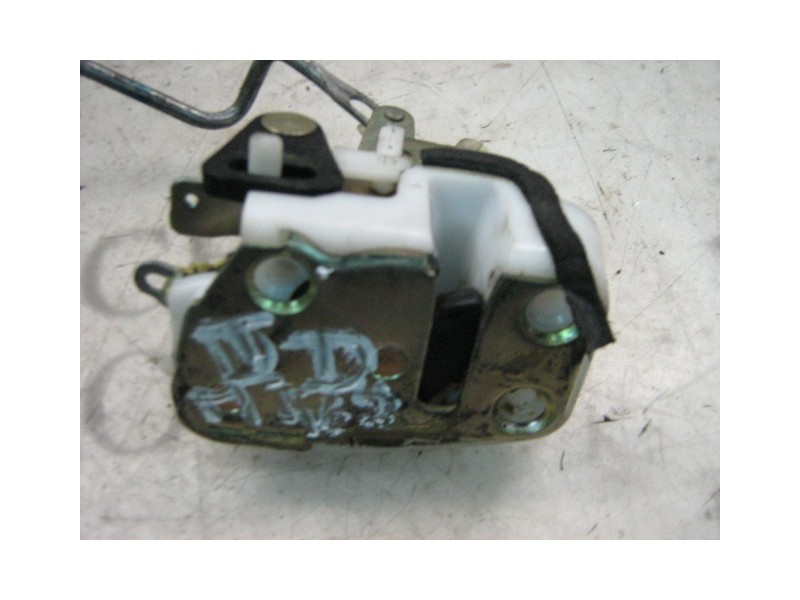 Recambio de cerradura puerta trasera derecha para mg serie 200 (xw) 216 gsi referencia OEM IAM   