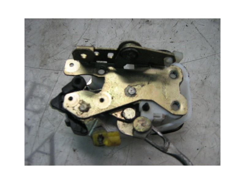 Recambio de cerradura puerta delantera izquierda para mg serie 200 (xw) 216 gsi referencia OEM IAM   