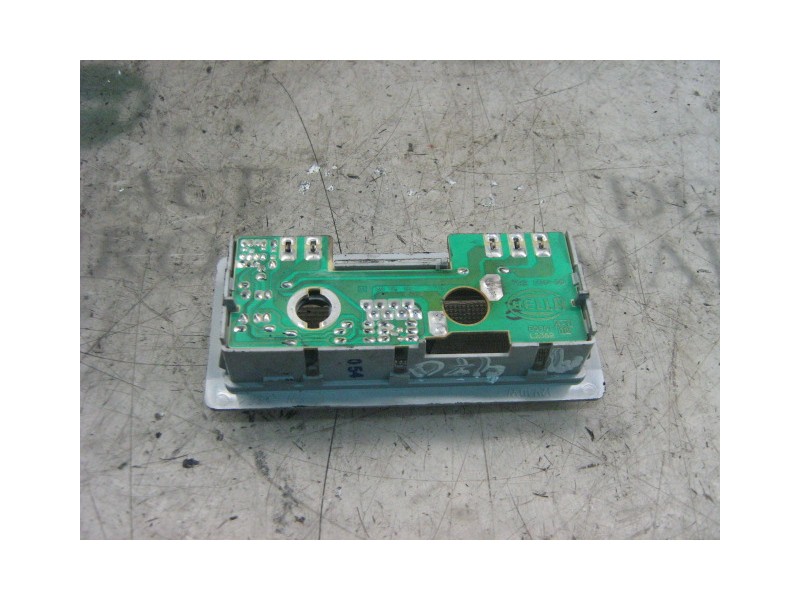 Recambio de piloto interior para volkswagen passat berlina (3a2) gl referencia OEM IAM   