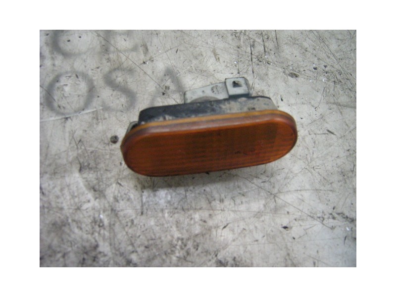 Recambio de piloto lateral derecho para seat cordoba berlina (6k2) dream (1997) referencia OEM IAM   