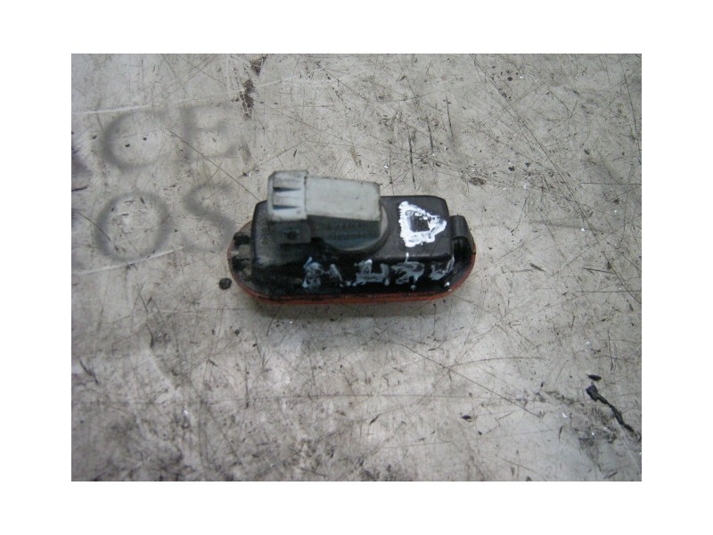 Recambio de piloto lateral derecho para seat cordoba berlina (6k2) dream (1997) referencia OEM IAM   