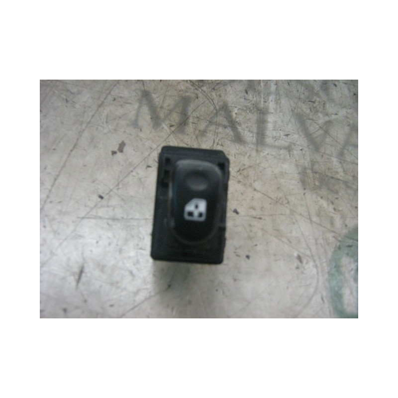 Recambio de mando elevalunas delantero derecho para hyundai accent (lc) gls referencia OEM IAM 9358025000YN  