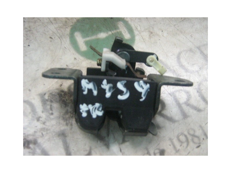 Recambio de cerradura maletero / porton para hyundai accent (lc) gls referencia OEM IAM 8173025000  