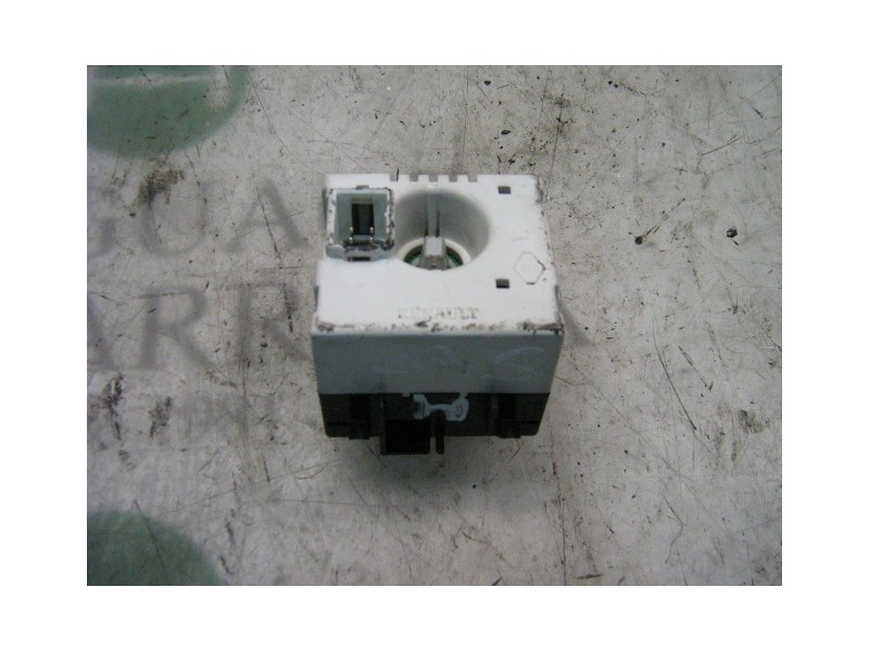 Recambio de mando multifuncion para renault megane i berlina hatchback (ba0) 1.9 dt alize referencia OEM IAM   