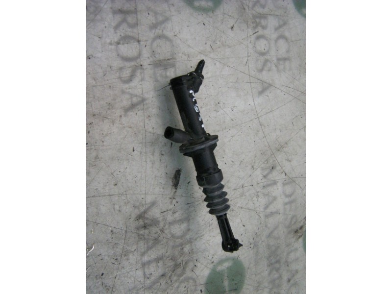 Recambio de bombin embrague para renault megane ii berlina 3p confort dynamique referencia OEM IAM   