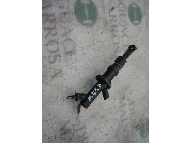 Recambio de bombin embrague para renault megane ii berlina 3p confort dynamique referencia OEM IAM   