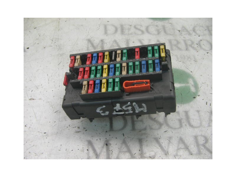 Recambio de caja reles / fusibles para peugeot 405 berlina gl exclusive referencia OEM IAM   