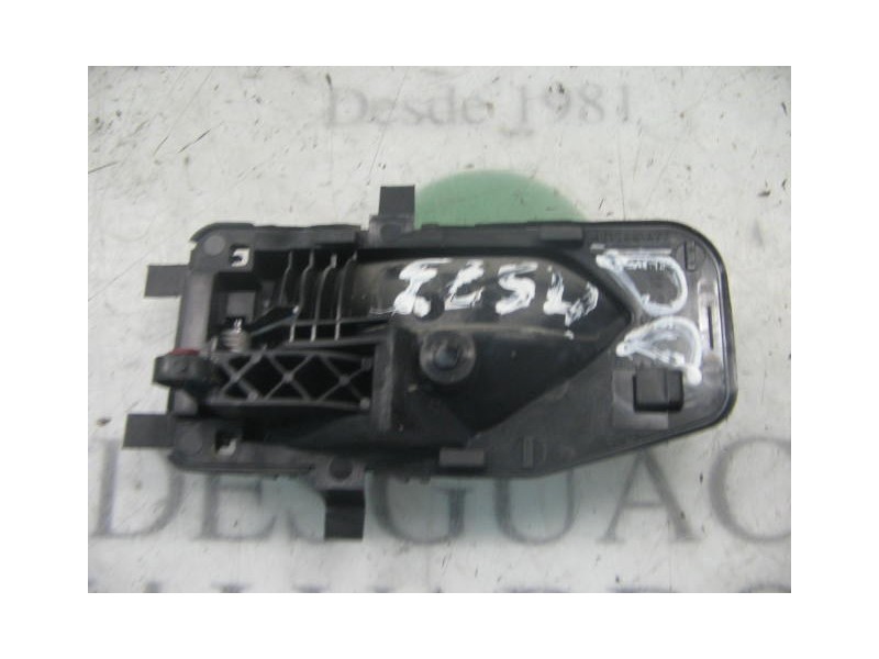 Recambio de maneta interior delantera derecha para peugeot 405 berlina gl exclusive referencia OEM IAM   