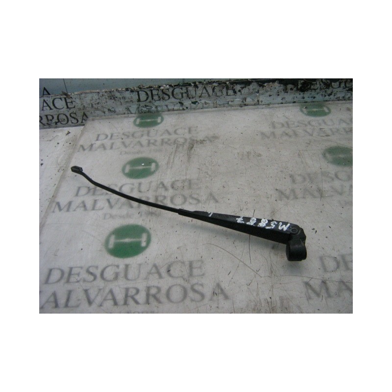 Recambio de brazo limpia delantero izquierdo para ford fiesta berl./courier 1.3 cat referencia OEM IAM   