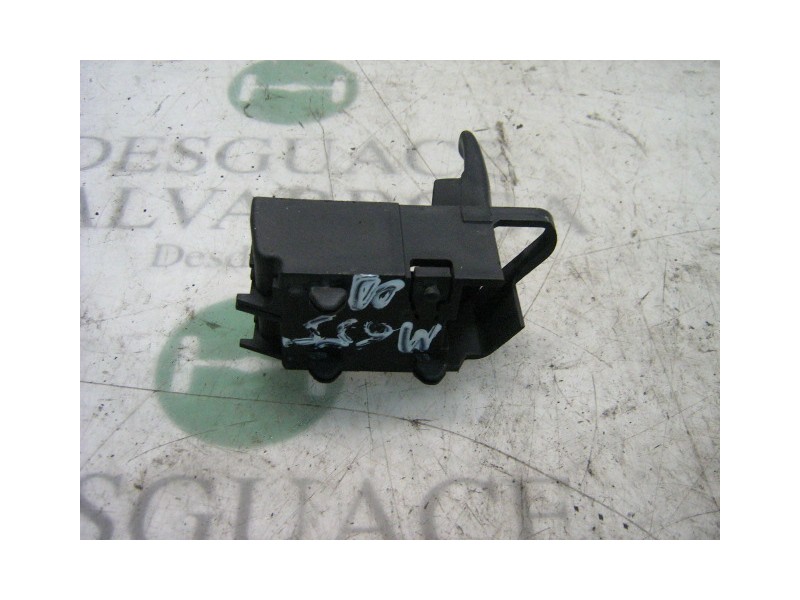 Recambio de maneta interior delantera derecha para volkswagen golf iii berlina (1h1) cl referencia OEM IAM   