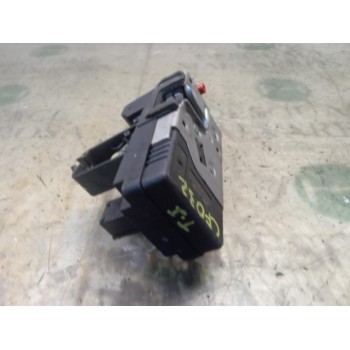 CERRADURA PUERTA TRASERA IZQUIERDA 