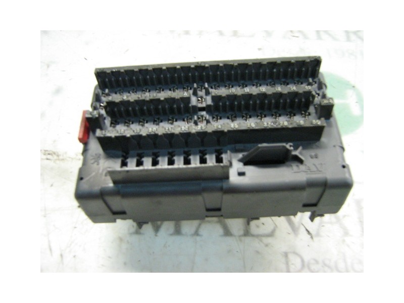 Recambio de caja reles / fusibles para citroën xsara coupe 1.8i 16v vts referencia OEM IAM   