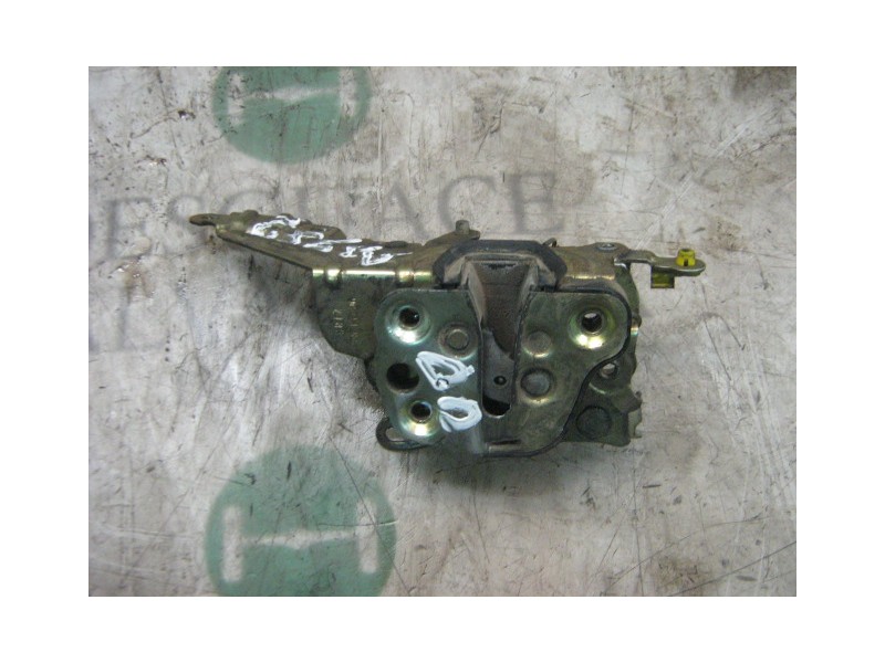 Recambio de cerradura puerta delantera derecha para opel corsa a 1.2 referencia OEM IAM   