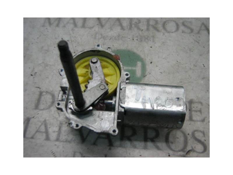 Recambio de motor limpia trasero para renault clio iii confort dynamique referencia OEM IAM   