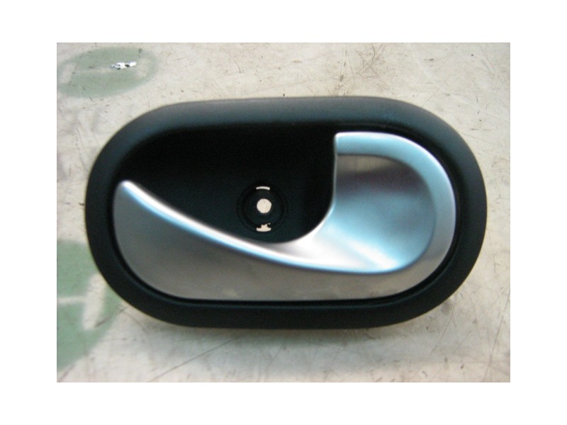 Recambio de maneta interior trasera derecha para renault clio iii confort dynamique referencia OEM IAM   