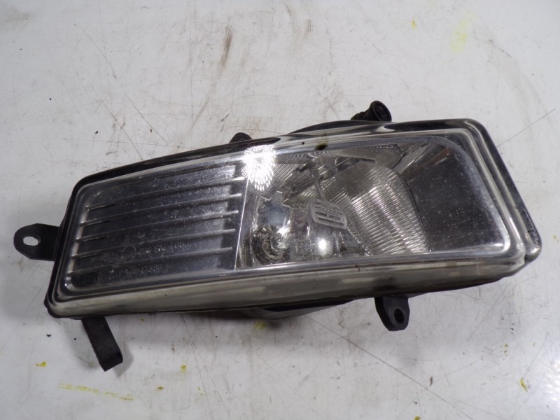 Recambio de faro antiniebla derecho para audi a6 avant (4f2) 2.0 16v tdi referencia OEM IAM 4F0941700A  