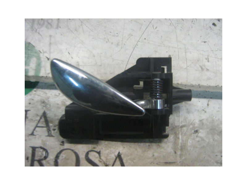 Recambio de maneta interior delantera derecha para mg serie 25 (rf) classic (3-ptas.) referencia OEM IAM   