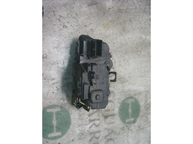 Recambio de cerradura puerta delantera izquierda para peugeot 306 berlina 3/5 puertas (s1) style dt referencia OEM IAM   