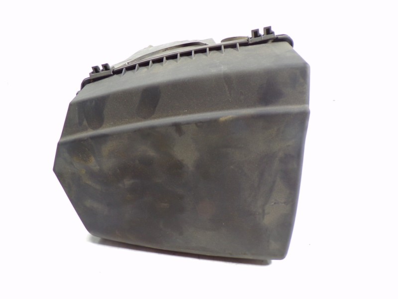 Recambio de filtro aire para audi a6 avant (4f2) 2.0 16v tdi referencia OEM IAM 4F0133837N  