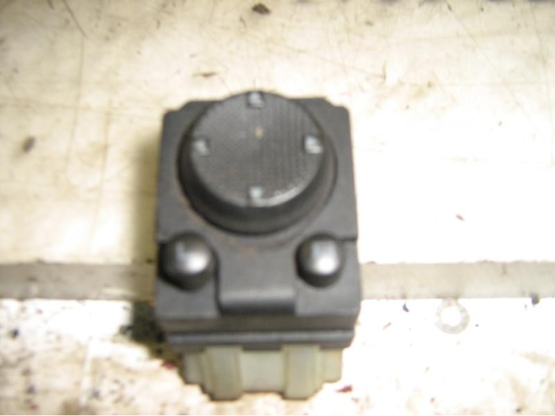 Recambio de mando retrovisor para volkswagen golf iii berlina (1h1) gti referencia OEM IAM   