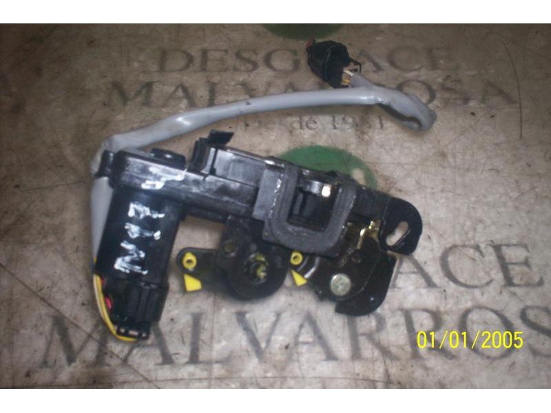 Recambio de cerradura puerta delantera derecha para hyundai getz (tb) 1.3 gls referencia OEM IAM 813201C201  