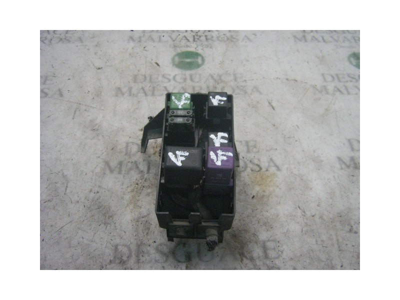 Recambio de caja reles / fusibles para opel vectra b berlina cd referencia OEM IAM   
