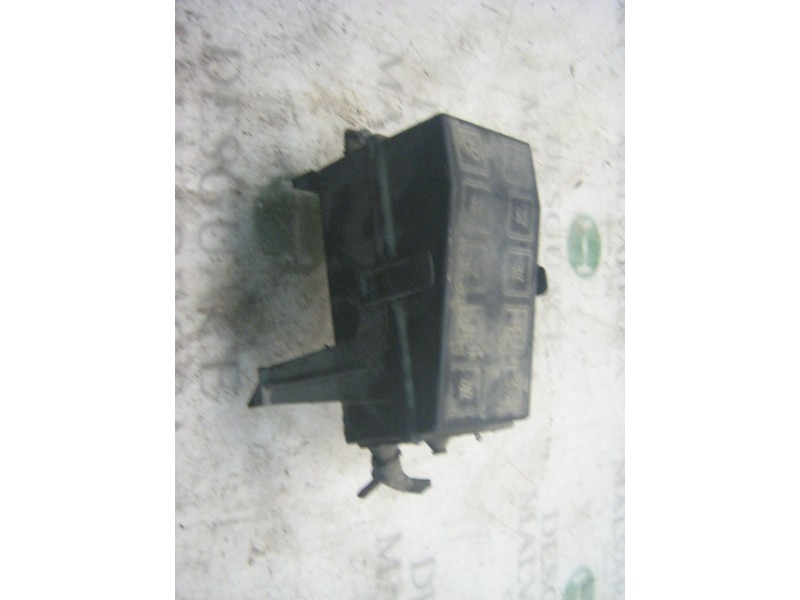 Recambio de caja reles / fusibles para opel vectra b berlina cd referencia OEM IAM   