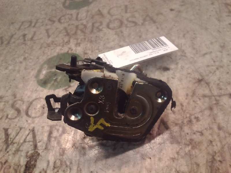 Recambio de cerradura puerta trasera derecha para hyundai accent (x3) 1.3 ls referencia OEM IAM   