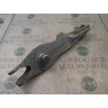 SOPORTE BRAZO SUSPENSION TRASERO DERECHO 