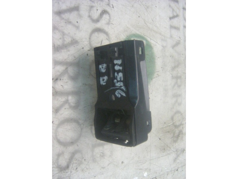 Recambio de maneta interior delantera derecha para nissan vanette cargo vanette cargo caja cerrada referencia OEM IAM   