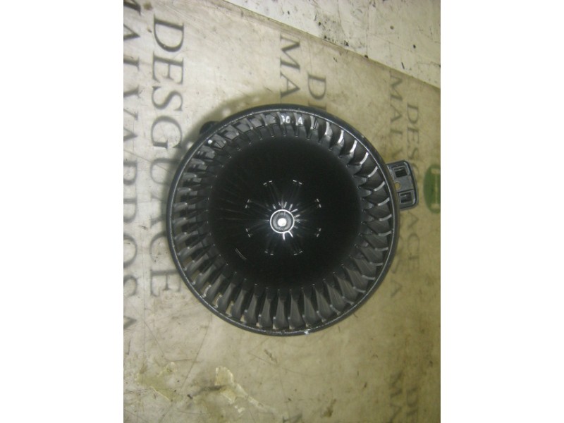 Recambio de motor calefaccion para kia rio 1.5 crdi ex2 referencia OEM IAM 971131G000  