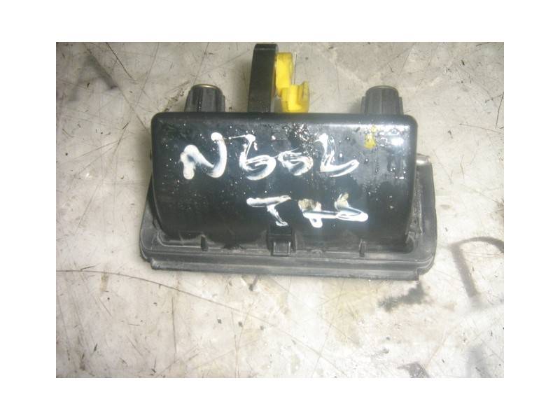 Recambio de maneta porton para kia rio 1.5 crdi ex2 referencia OEM IAM 817201G020  