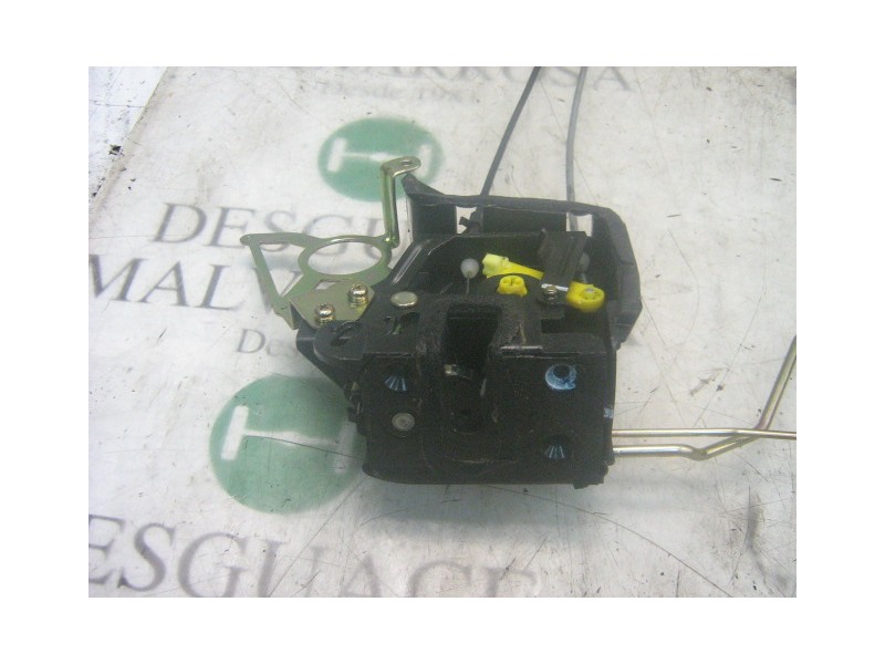 Recambio de cerradura puerta delantera derecha para kia rio 1.5 crdi ex2 referencia OEM IAM 813221G000  