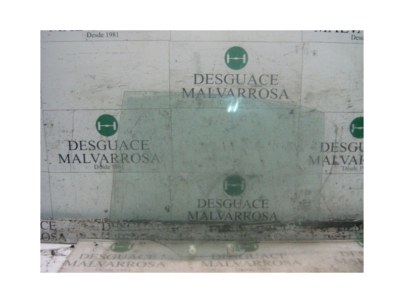 Recambio de cristal puerta trasero izquierdo para kia rio 1.5 crdi ex2 referencia OEM IAM 834111G210  