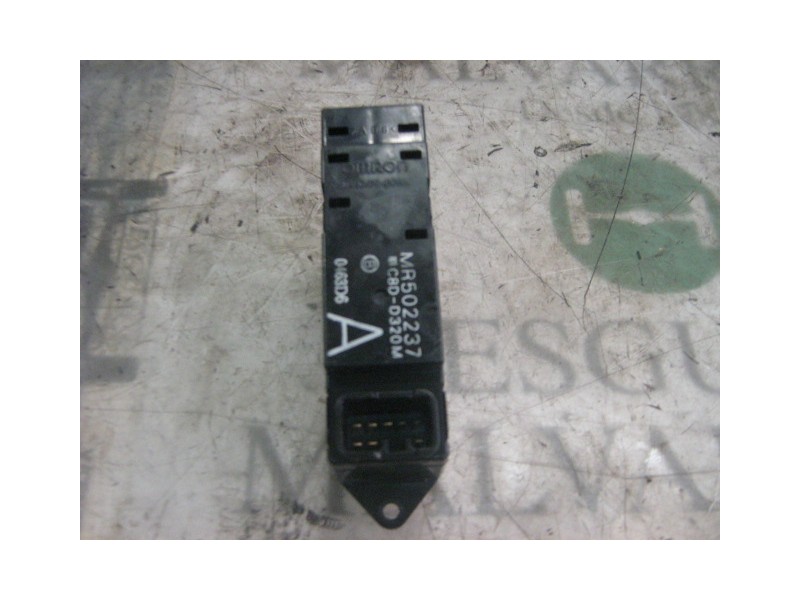 Recambio de mando elevalunas trasero derecho para mitsubishi outlander (cu0w) 2.0 2wd referencia OEM IAM   