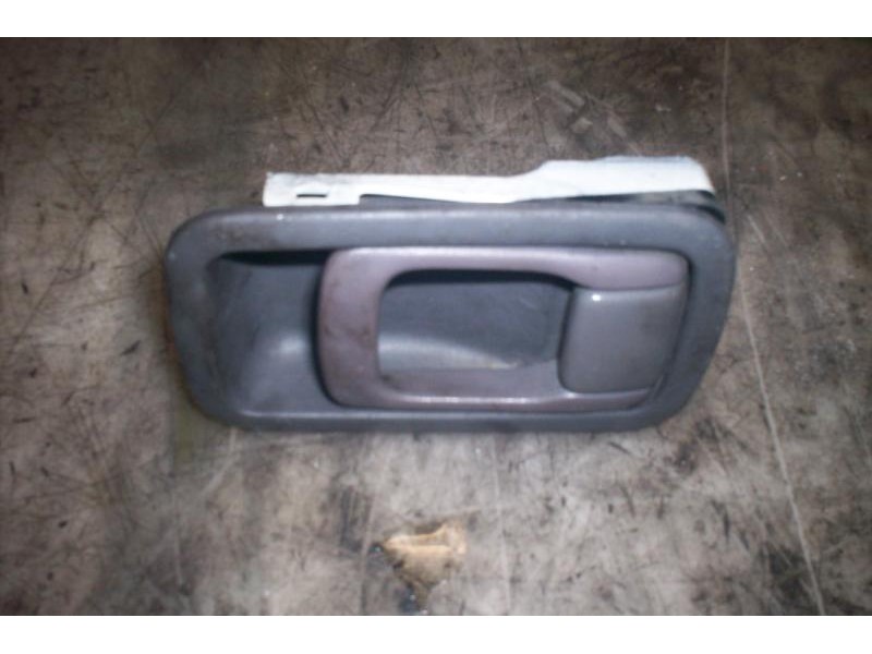 Recambio de maneta interior delantera derecha para nissan vanette cargo vanette cargo combi - 5 referencia OEM IAM   