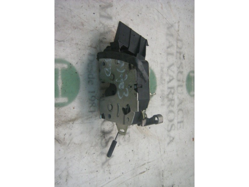 Recambio de cerradura puerta trasera derecha para bmw serie 5 berlina (e39) 528i referencia OEM IAM 51228125672  