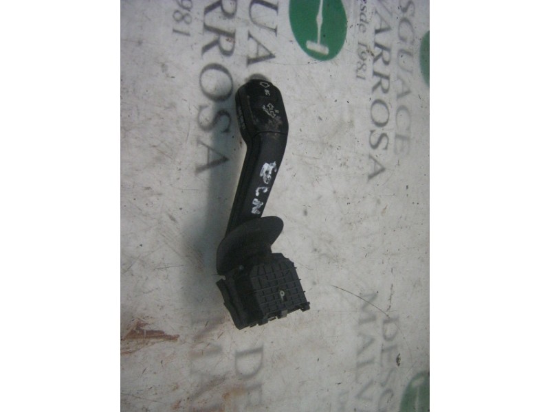 Recambio de mando intermitentes para bmw serie 5 berlina (e39) 528i referencia OEM IAM 61318352014 011004 