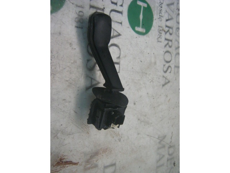 Recambio de mando intermitentes para bmw serie 5 berlina (e39) 528i referencia OEM IAM 61318352014 011004 