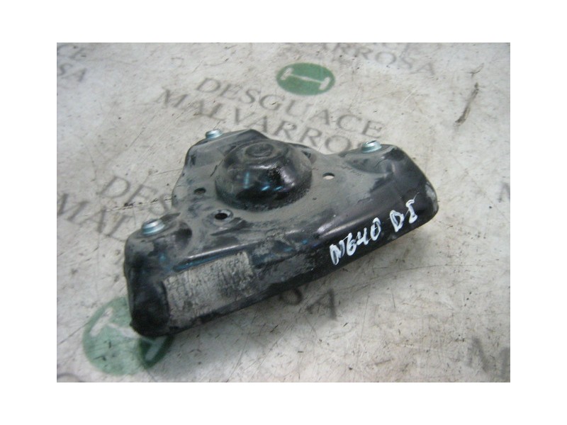 Recambio de soporte brazo suspension delantero izquierdo para volkswagen passat berlina (3b2) berlina referencia OEM IAM   