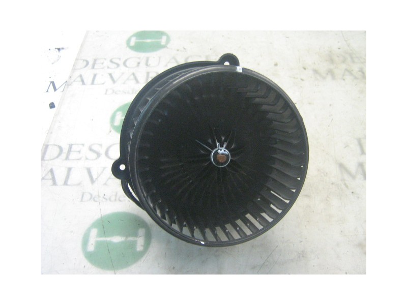 Recambio de motor calefaccion para kia cerato 2.0 ex crdi familiar (5-ptas.) referencia OEM IAM   