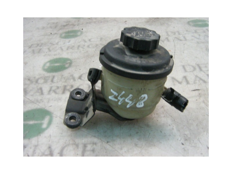 Recambio de deposito servo para hyundai accent (lc) gls referencia OEM IAM 5717625030  