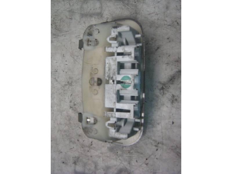 Recambio de piloto interior para peugeot 307 (s1) xr referencia OEM IAM   