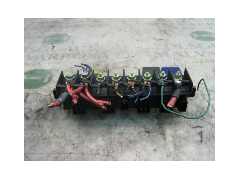 Recambio de caja reles / fusibles para audi 100 berlina (c4) sport edition referencia OEM IAM 4A0941822 4A0941822 