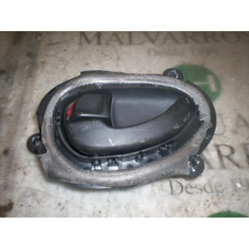 Recambio de maneta interior delantera izquierda para peugeot 406 berlina (s1/s2) stdt referencia OEM IAM   