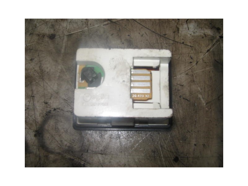 Recambio de mando multifuncion para nissan trade 100 referencia OEM IAM   