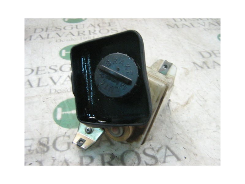 Recambio de deposito servo para nissan trade 100 referencia OEM IAM   