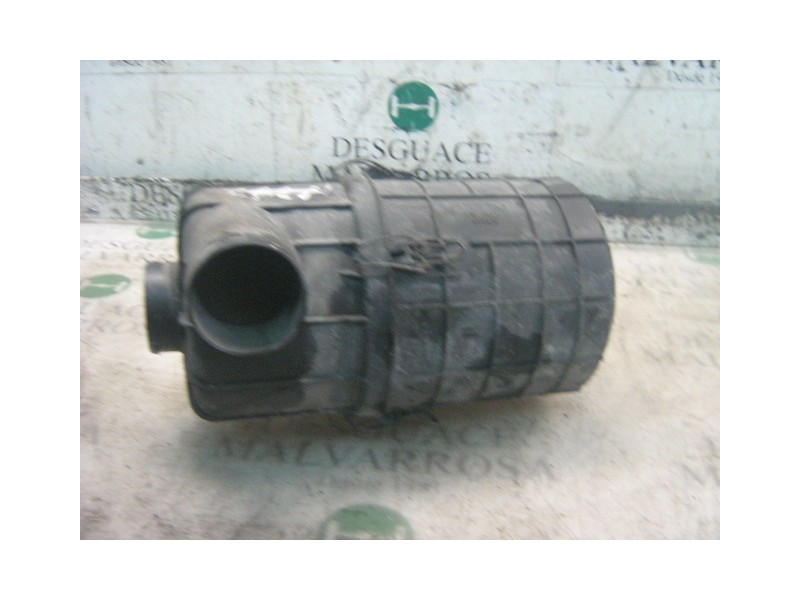 Recambio de filtro aire para nissan trade 100 referencia OEM IAM   