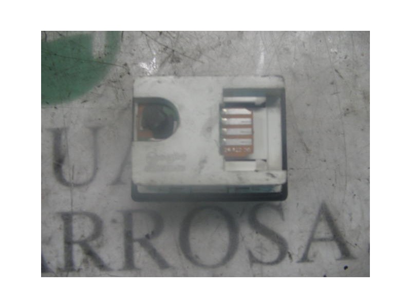 Recambio de mando multifuncion para nissan trade 100 referencia OEM IAM   