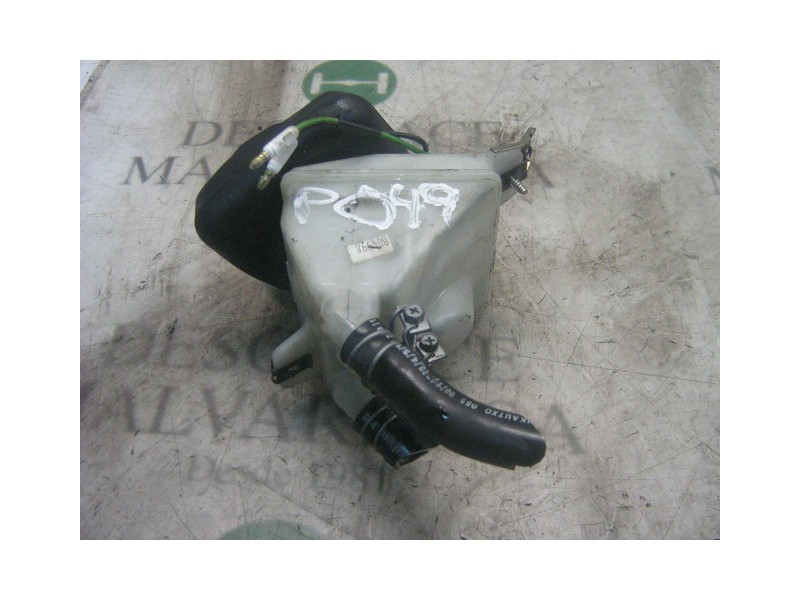 Recambio de deposito servo para nissan trade 100 referencia OEM IAM   